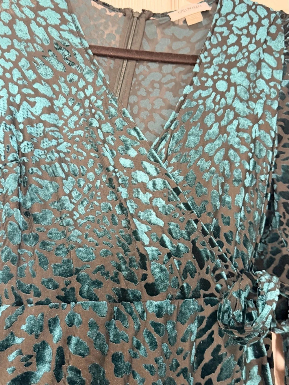 Calvin Klein Animal-Print Velvet Burnout Wrap Dress Size 10
